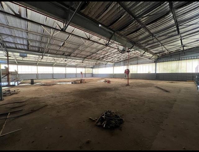 5,193M² WAREHOUSE TO LET IN FACTORIA